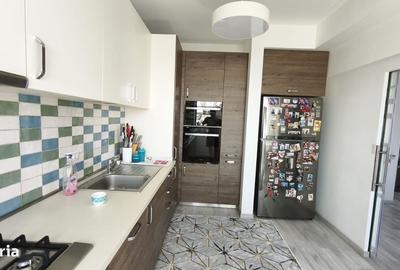 Apartament cu 4 camere în Est