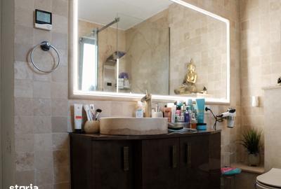 Casă cu 4 camere cu Teren 250 Mp în Central