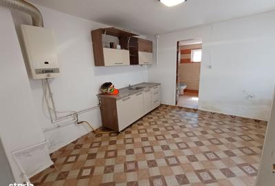 Casă cu 3 camere cu Teren 150 Mp în Central