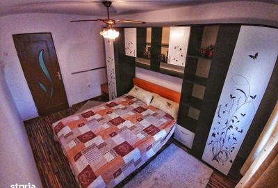 Apartament cu 2 camere decomandat în Cetate