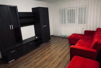 Apartament cu 3 camere decomandat, mobilat în Soarelui