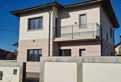 Casă cu Teren 431 Mp în Central