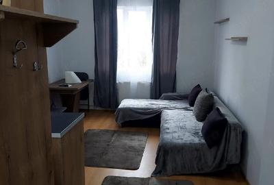Garsonieră decomandată în Central