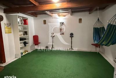 Casă cu 5 camere cu Teren 2497 Mp în Cefa - 3