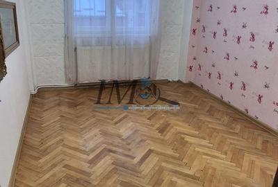 Apartament cu 4 camere decomandat în Aronești - 7