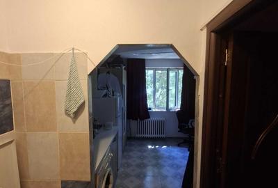 Garsonieră nedecomandată în Nicolina