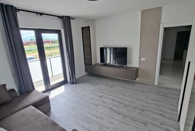 Apartament cu 2 camere decomandat în Cristian - 2