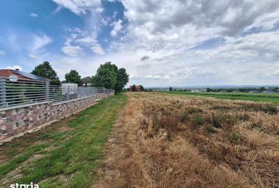 Teren de 500 mp, în Hemeiuș - 1