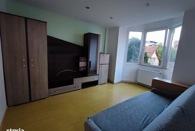 Apartament cu 2 camere decomandat în Semicentral
