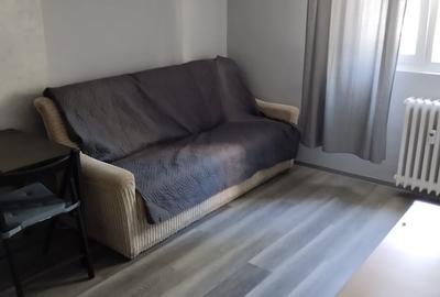 Garsonieră semidecomandată în Titan