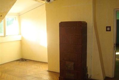 Apartament cu 4 camere decomandat în Central - 2