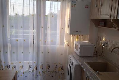 Apartament cu 3 camere semidecomandat în Central - 3