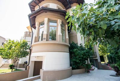 Apartament cu 2 camere decomandat în Kiseleff