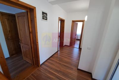 Casă individuală cu 7 camere cu Canalizare în Piatra Arsă - 40
