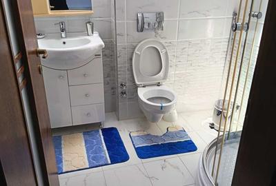 Casă cu 4 camere cu Teren 1700 Mp în Central