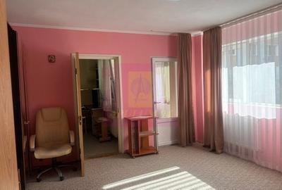 Apartament cu 2 camere circular, mobilat în Titan