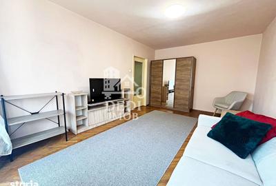 Apartament cu 3 camere decomandat în Central - 1