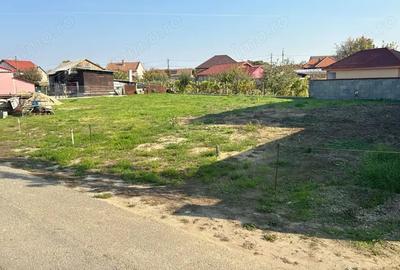 Teren de 563 mp, în Borș - 1