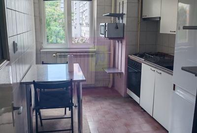 Apartament cu 2 camere decomandat în Centrul Civic