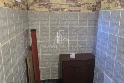 Spațiu comercial, de 70 mp, în Ady