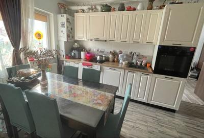 Apartament cu 2 camere decomandat în Ștefan cel Mare - 2
