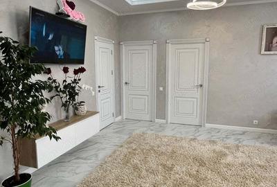 Apartament cu 3 camere decomandat în Băneasa - 1