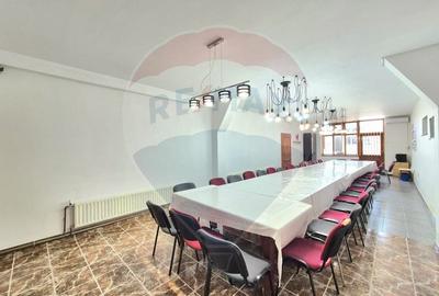 Spațiu comercial, de 147 mp, în Bujac