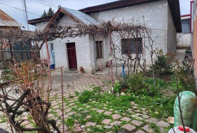 Casă cu 4 camere în Central - 3