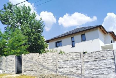 Casă cu 7 camere cu Teren 865 Mp în Bucovăț - 2