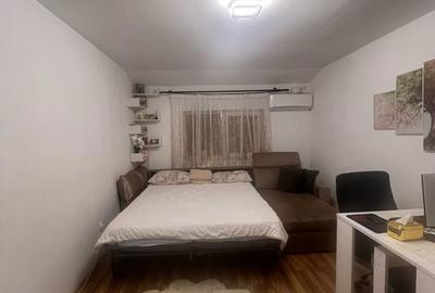 Apartament cu 3 camere decomandat în Central - 2