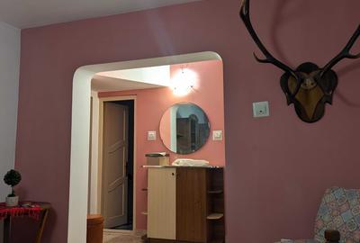 Apartament cu 2 camere semidecomandat, mobilat în Ultracentral - 1