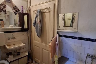 Casă cu 3 camere în Central