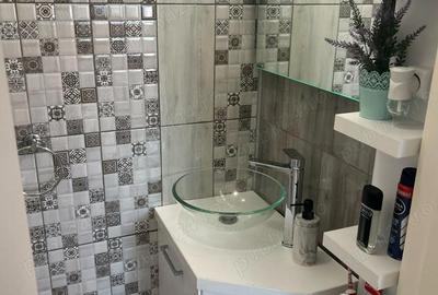 Apartament cu 3 camere decomandat în Tudor - 6