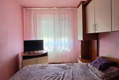 Apartament cu 3 camere decomandat în Cantemir - 13