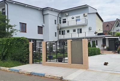 Casă cu 20 camere cu Teren 857 Mp în Schitu