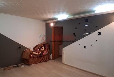 Apartament cu 3 camere semidecomandat în Berceni - 1