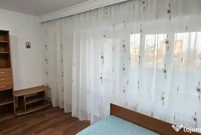 Garsonieră decomandată în Podu Roș