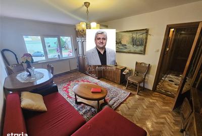 Apartament cu 3 camere decomandat, mobilat în Central