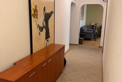 Apartament cu 4 camere decomandat în Sălaj