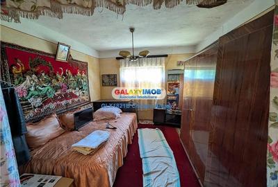 Casă cu 3 camere cu Teren 3000 Mp în Lipia