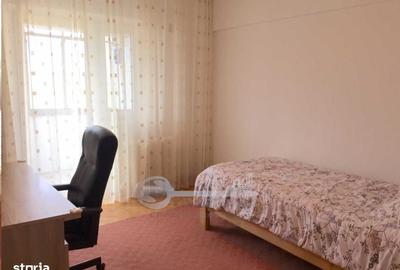 Apartament cu 3 camere decomandat în Bd. Independenței