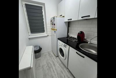 Apartament cu 2 camere semidecomandat, mobilat în Valea Rosie