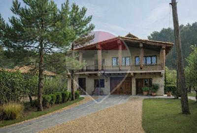Casă cu 4 camere în Valea