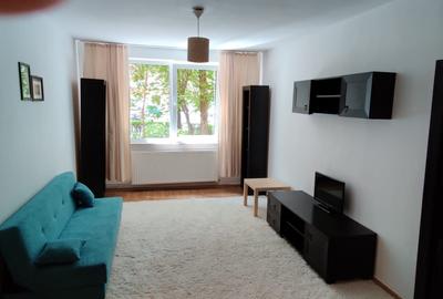 Apartament cu 2 camere în Tractorul
