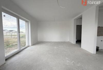 Duplex cu 3 camere cu Canalizare în Moșnița Veche - 2