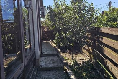 Casă cu 6 camere cu Teren 665 Mp în Aroneanu