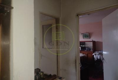 Apartament cu 2 camere nedecomandat în Florilor - 2