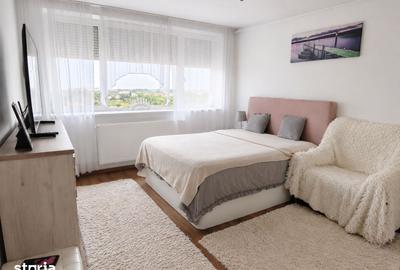 Apartament cu 2 camere decomandat în Romanilor