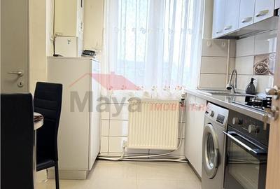 Apartament cu 3 camere decomandat în Decebal
