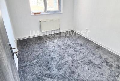 Apartament cu 4 camere în Cetate